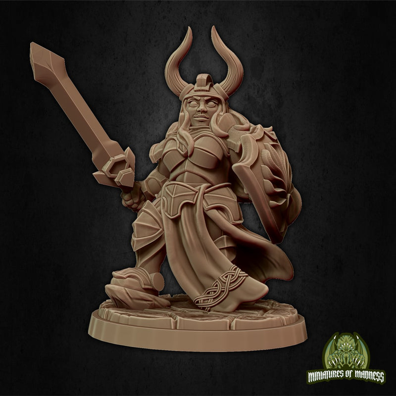 Dwana The Queen 3D Printed Miniature Legends of Calindria Primed